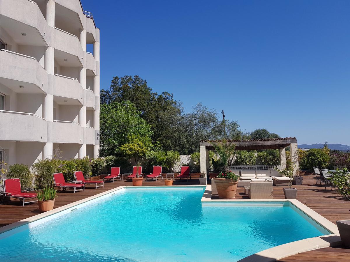 Apart-hotel En Aparte 2*